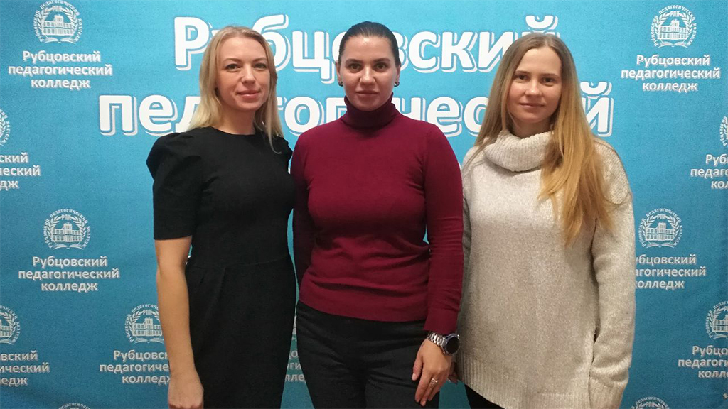 Студенты РИ(филиал) АлтГУ проходят преддипломную практику в колледже